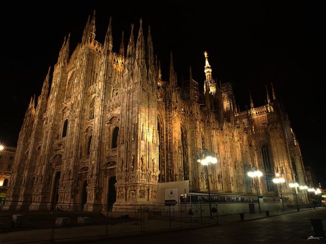 Duomo_di_milano,_exterior_(14133669368).jpg